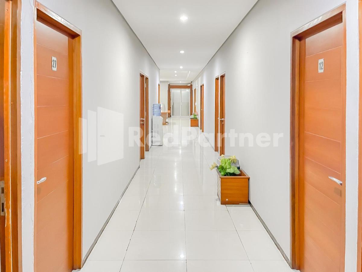 Sang Surya Guesthouse Syariah Near Rs Hasan Sadikin Mitra Reddoorz Bandung Zewnętrze zdjęcie