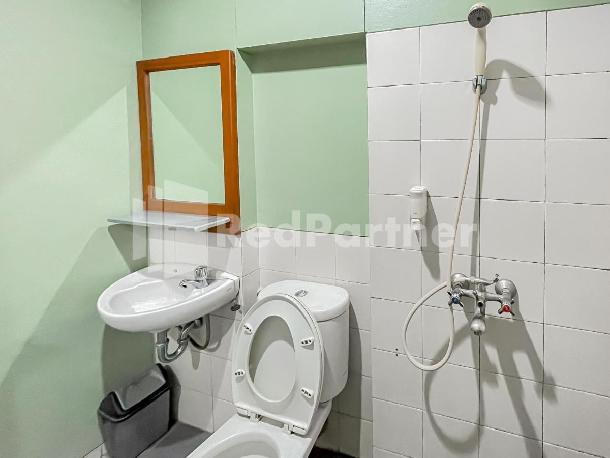 Sang Surya Guesthouse Syariah Near Rs Hasan Sadikin Mitra Reddoorz Bandung Zewnętrze zdjęcie