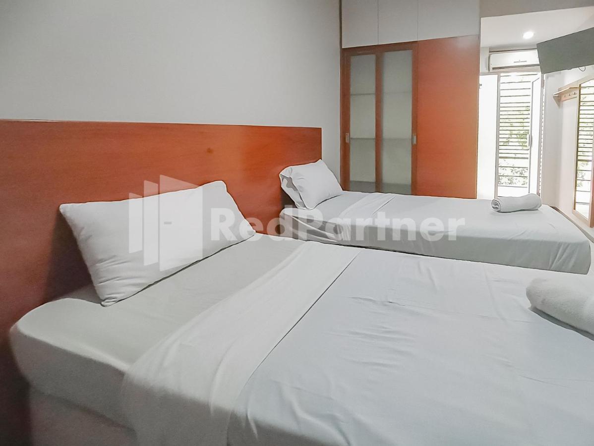 Sang Surya Guesthouse Syariah Near Rs Hasan Sadikin Mitra Reddoorz Bandung Zewnętrze zdjęcie