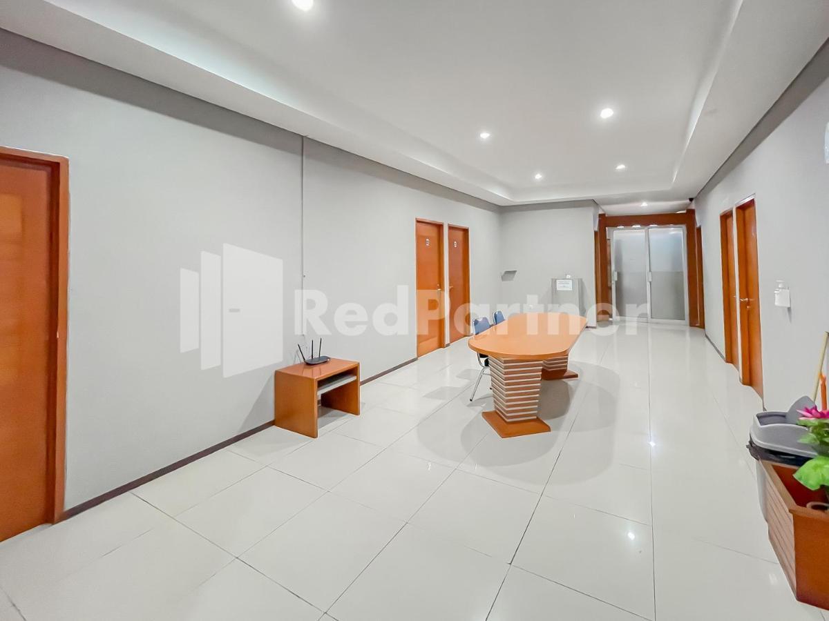 Sang Surya Guesthouse Syariah Near Rs Hasan Sadikin Mitra Reddoorz Bandung Zewnętrze zdjęcie